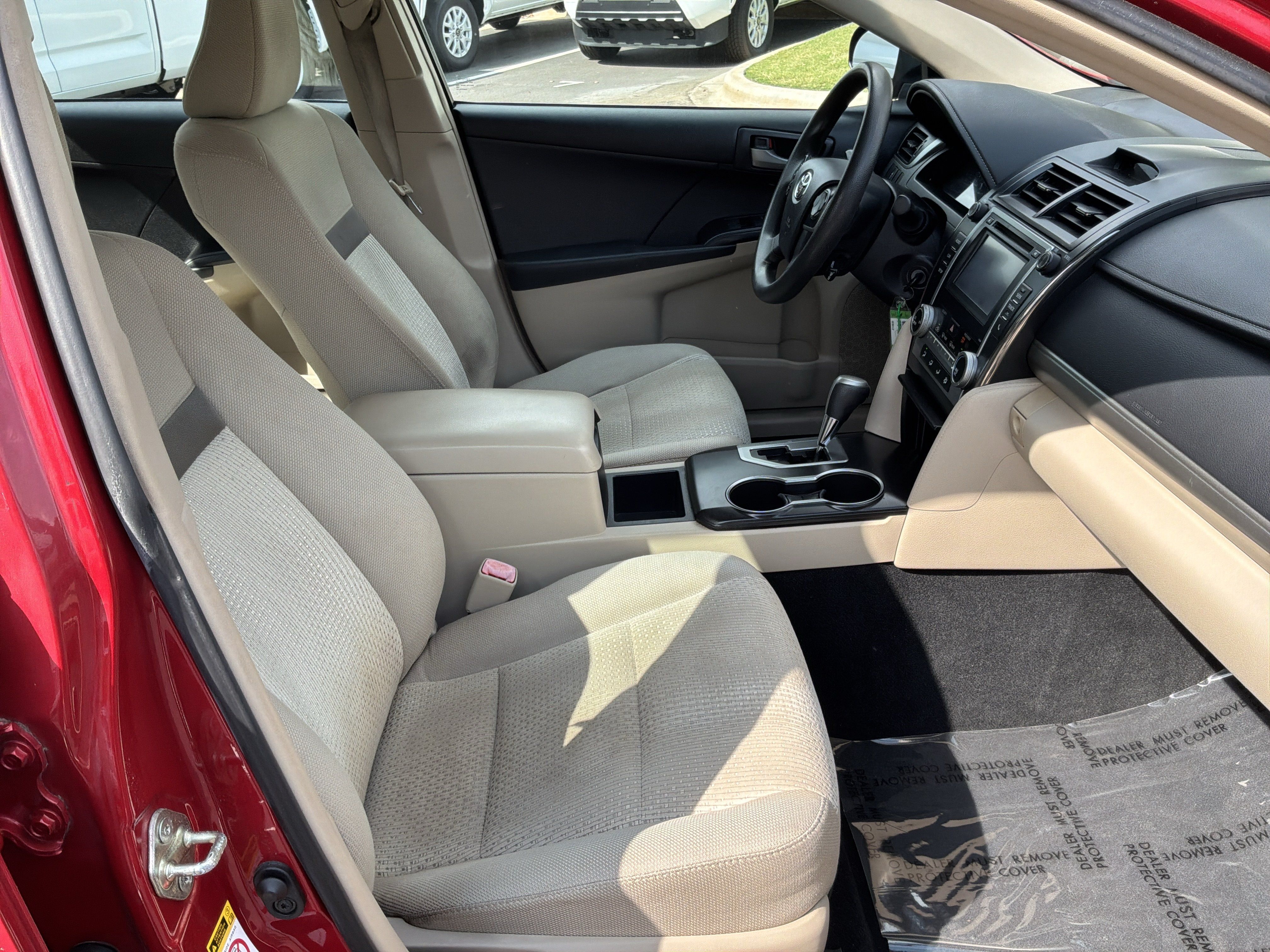 Used 2014 Toyota Camry FWD image 32