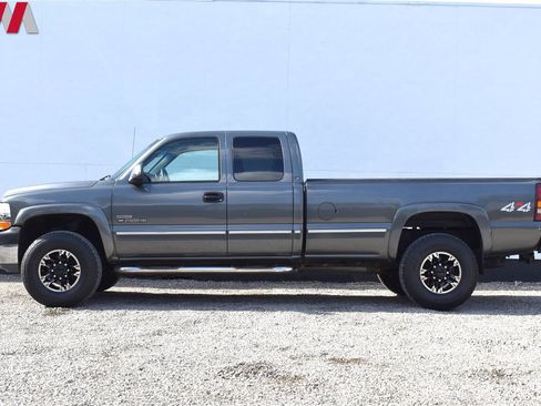 Used 2002 Chevrolet Silverado 2500 LS w/ Electrical Convenience Pkg AWD/4WD image 9