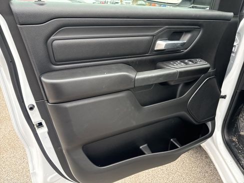 New 2026 RAM 1500 Express AWD/4WD image 18