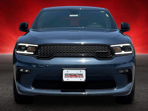 Used 2021 Dodge Durango SXT AWD/4WD image 2
