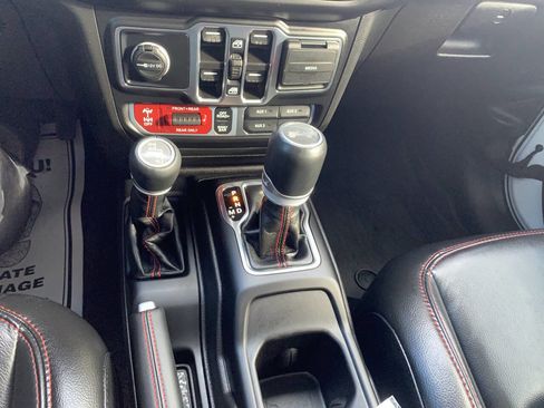 Used 2023 Jeep Wrangler Unlimited Rubicon w/ Dual Top Group image 19