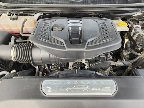 Used 2024 Jeep Wagoneer Series III image 33
