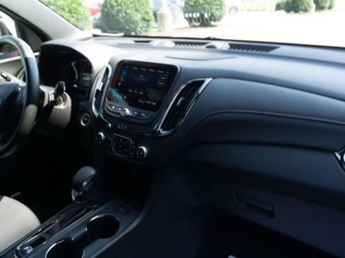 Used 2024 Chevrolet Equinox RS w/ RS Leather Package FWD image 14
