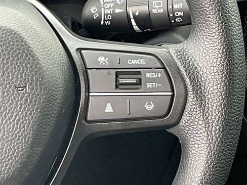 Used 2025 Honda CR-V EX image 13