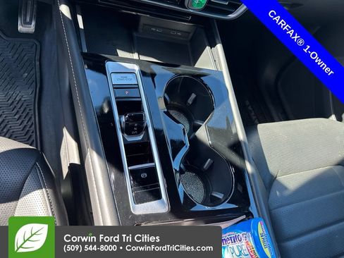 Used 2024 Volkswagen Atlas Cross Sport SEL R-Line AWD/4WD image 15