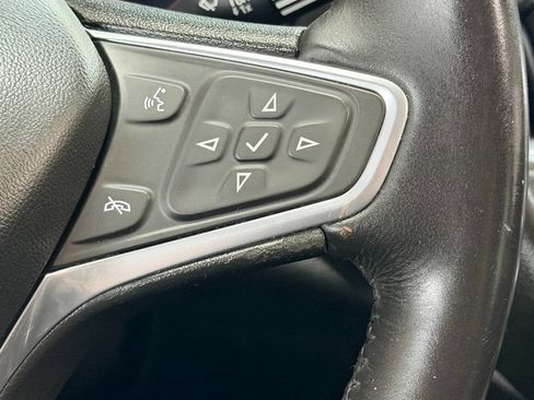 Used 2018 Chevrolet Malibu Premier w/ Premier Sun and Wheel Package image 29