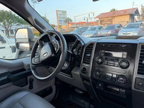 Used 2018 Ford F250 XL RWD image 14