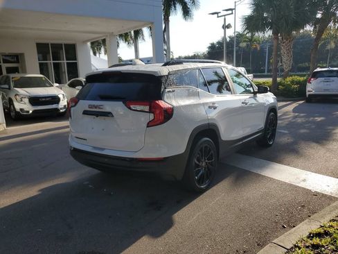 Certified 2023 GMC Terrain SLE w/ Driver Convenience Package FWD image 5