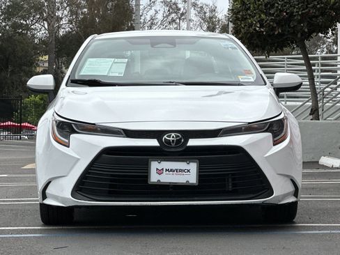 Used 2023 Toyota Corolla LE FWD image 7