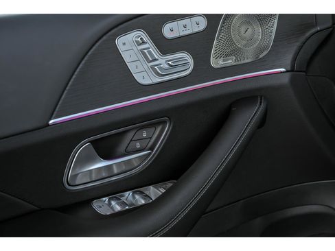 Certified 2026 Mercedes-Benz GLE 350 4MATIC image 9