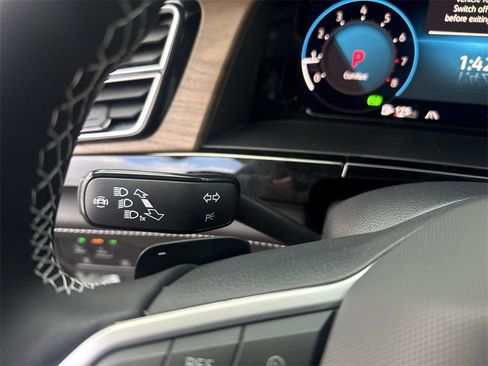 New 2026 Volkswagen Atlas SE image 19