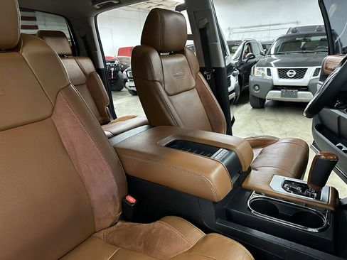 Used 2016 Toyota Tundra 1794 Edition image 37
