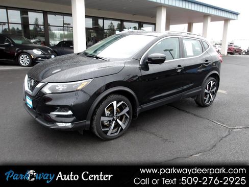 Used 2022 Nissan Rogue Sport SL w/ Premium Package image 1