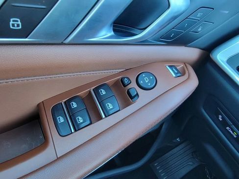 Used 2024 BMW X5 xDrive40i w/ Premium Package image 34
