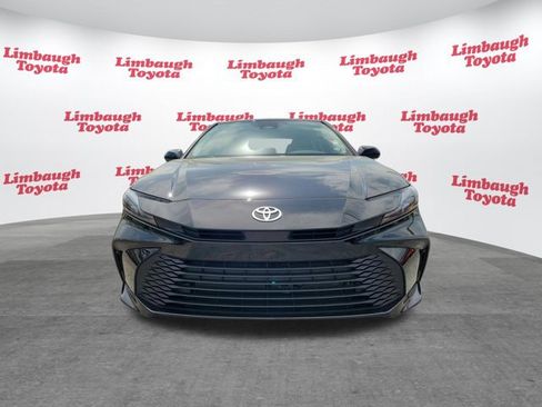 Used 2026 Toyota Camry LE image 20