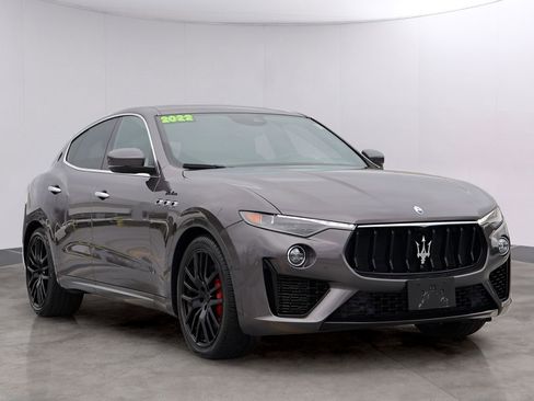 Used 2022 Maserati Levante Modena AWD/4WD image 3