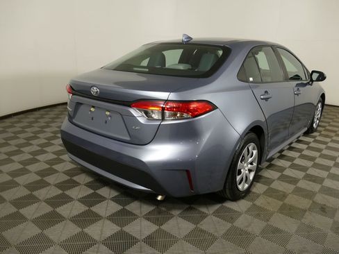Used 2020 Toyota Corolla LE image 25