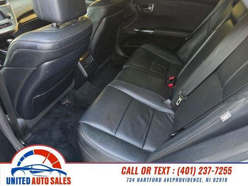 Used 2013 Toyota Avalon XLE Premium FWD image 10