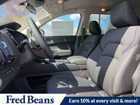 New 2026 Nissan Pathfinder SV image 10