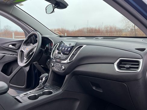 Used 2024 Chevrolet Equinox LT image 28