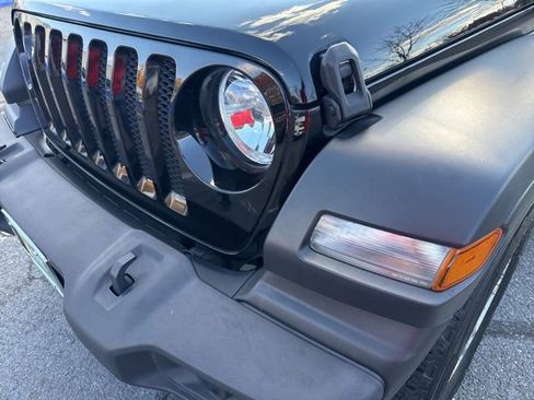 Used 2021 Jeep Wrangler Unlimited Sport image 32
