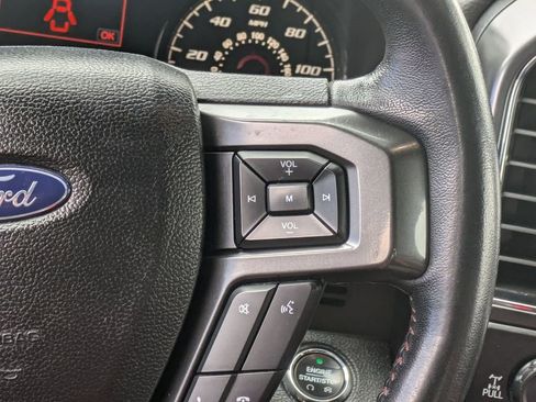 Used 2017 Ford F150 Lariat image 14