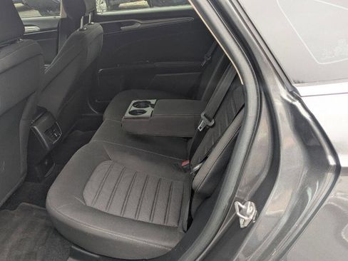 Used 2020 Ford Fusion SE image 27