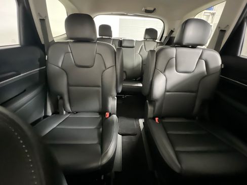 Used 2025 Kia Telluride S FWD image 33
