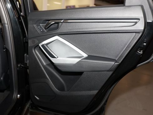 Used 2023 Audi Q3 2.0T Premium image 20