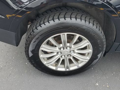 Used 2018 Cadillac XT5 Luxury w/ Driver Awareness Package AWD/4WD image 5