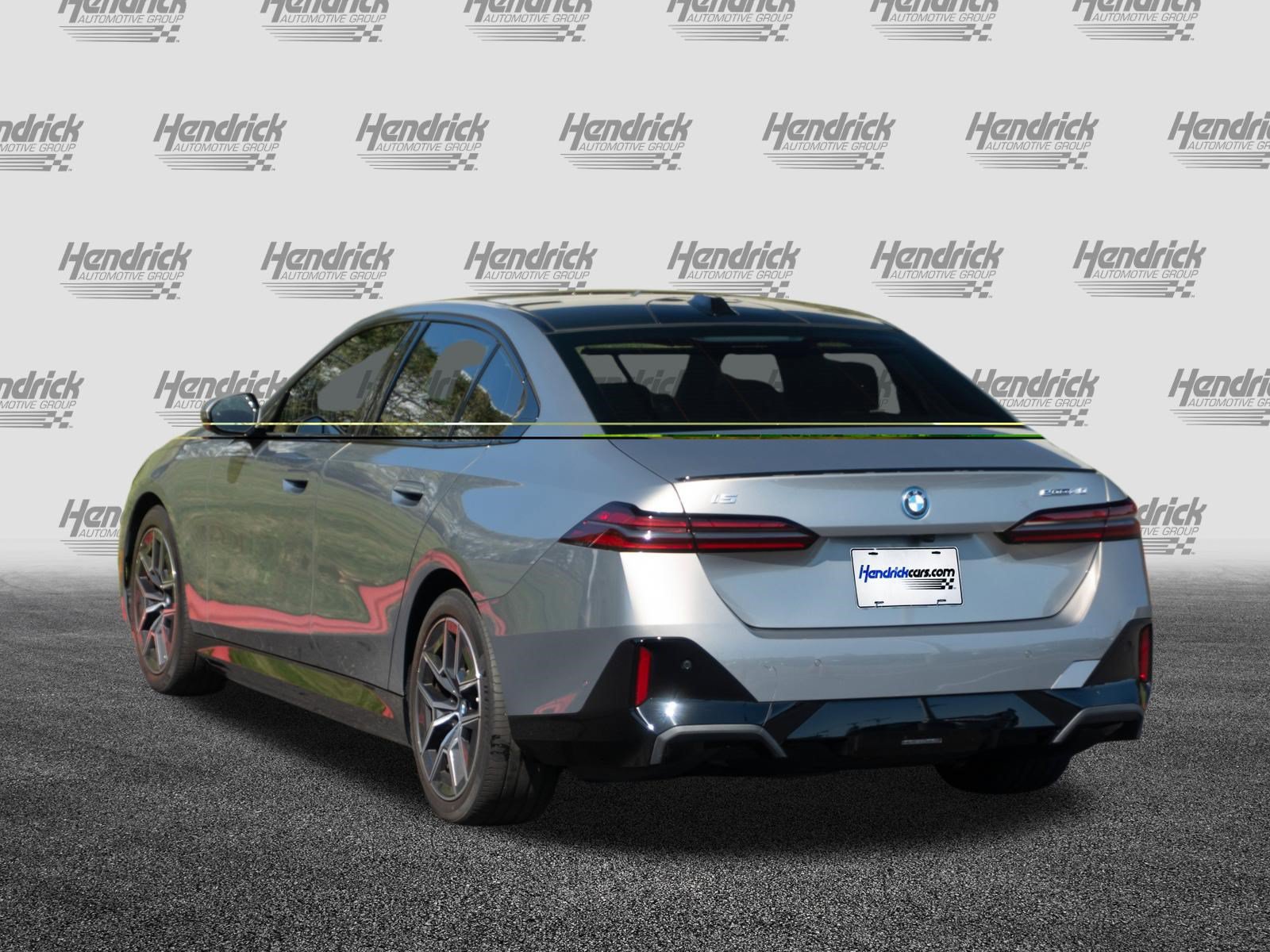 Certified 2024 BMW i5 eDrive40i w/ Executive Package RWD image 6