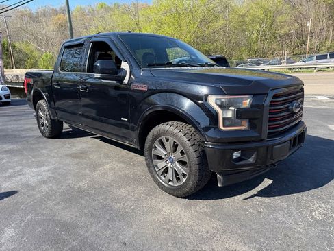 Used 2017 Ford F150 Lariat w/ Equipment Group 502A Luxury image 12