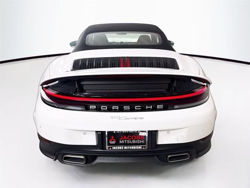Used 2025 Porsche 911 Carrera image 19