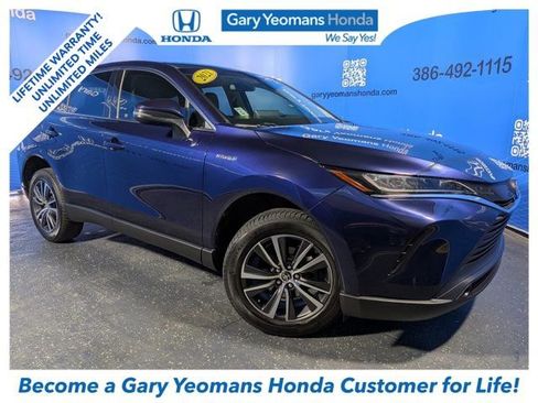 Used 2021 Toyota Venza LE AWD/4WD image 1