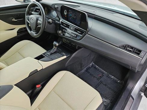 Used 2022 Lexus ES 300h w/ Premium Package FWD image 21