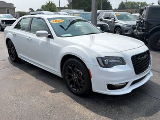 Used 2022 Chrysler 300 Touring L w/ Popular Equipment Group AWD/4WD video 1