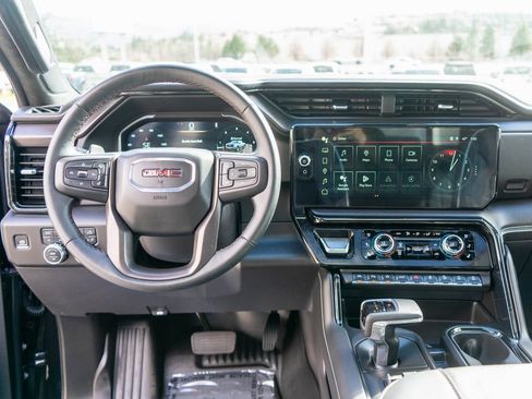 Used 2024 GMC Sierra 1500 AT4X image 16