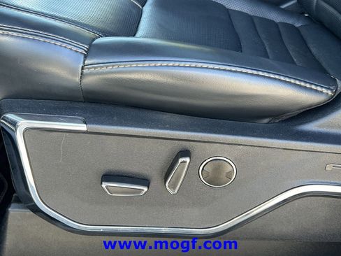 Certified 2022 Ford F150 Platinum w/ Equipment Group 701A High image 26