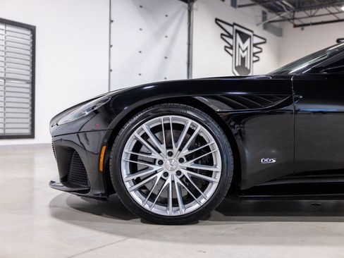 Used 2022 Aston Martin DBS Superleggera RWD image 20