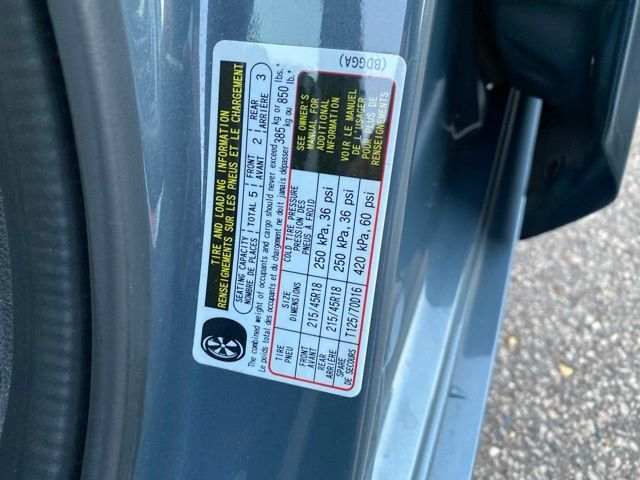 Used 2023 MAZDA MAZDA3 s FWD image 31