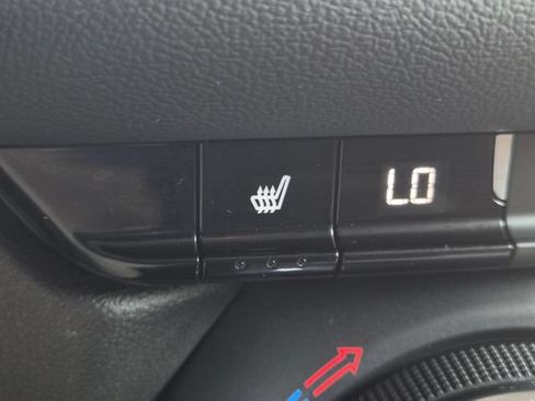 Used 2024 Chevrolet Blazer LT FWD image 28
