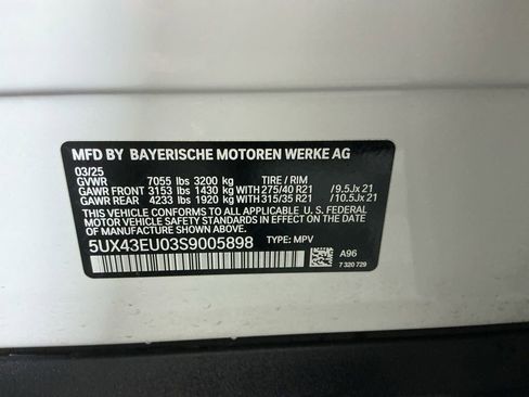 Certified 2025 BMW X5 xDrive50e w/ Executive Package AWD/4WD image 34