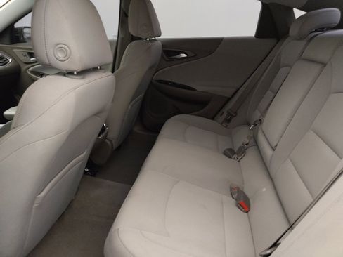 Used 2020 Chevrolet Malibu LT FWD image 18