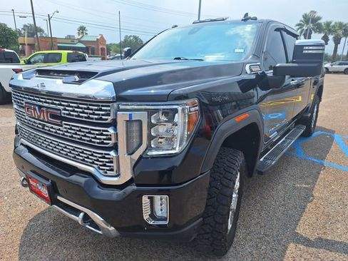 Used 2023 GMC Sierra 2500 Denali w/ Denali Ultimate Package AWD/4WD image 3