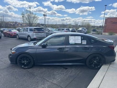 Used 2025 Honda Civic Sport image 3