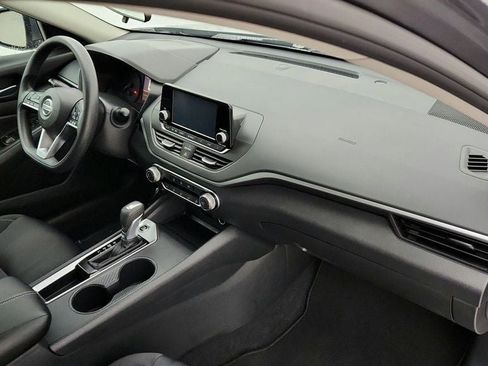 Used 2022 Nissan Altima 2.5 S image 24