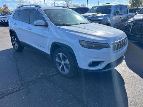 Used 2019 Jeep Cherokee Limited AWD/4WD image 4