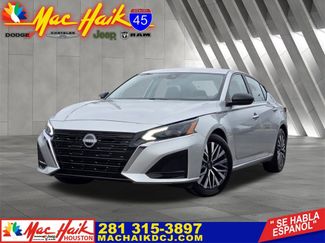 Used 2025 Nissan Altima 2.5 SV video 1