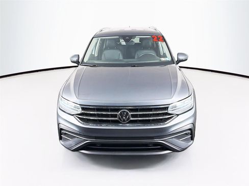 Used 2022 Volkswagen Tiguan SE AWD/4WD image 6