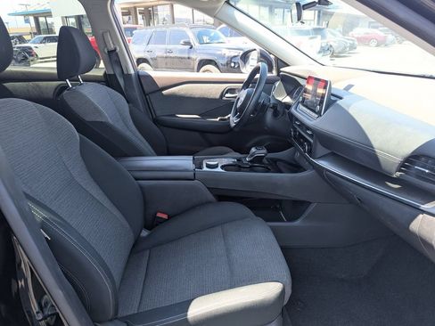 Used 2023 Nissan Rogue SV AWD/4WD image 34